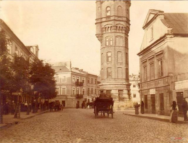 Lublin - wieża ciśnień na placu Wolności