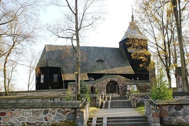 Polska drewniana - zabytkowy kościół w Wieliczkach