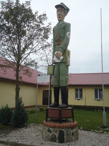 Rzeźba - Polski Sanitariusz